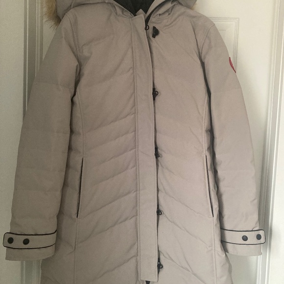 Canada Goose Jacket - Picture 1 of 16